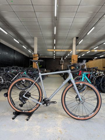 Used Open WI.DE. AXS 2023 2023 Road & Gravel