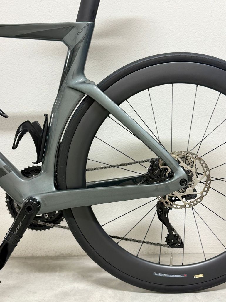 Brugt Bianchi Oltre Comp 105 Di2 2023 2023 Road & Gravel — billede 3 af 5