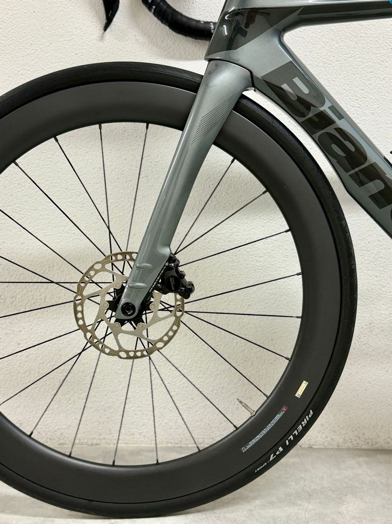 Brugt Bianchi Oltre Comp 105 Di2 2023 2023 Road & Gravel — billede 5 af 5