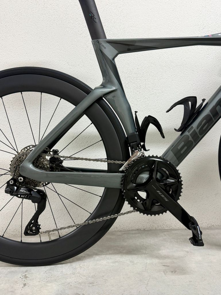 Brugt Bianchi Oltre Comp 105 Di2 2023 2023 Road & Gravel — billede 2 af 5
