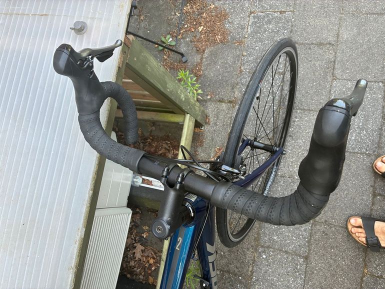 Brugt Trek Domane AL 2 2024 2024 Road & Gravel — billede 2 af 8