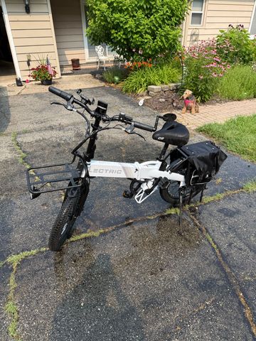 Used Lectric Custom 2022 Urban, White — image 2 of 3