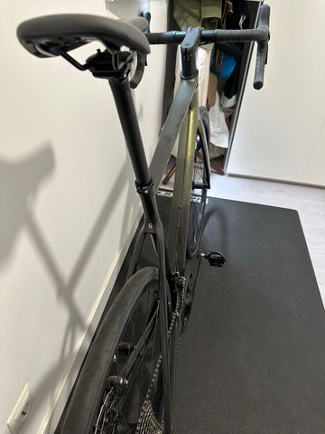 Scott Addict 30 2024 2024 Road & Gravel de segunda mano, Negro — imagen 6 de 25