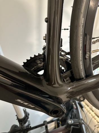 Tweedehands Scott Addict 30 2024 2024 Road & Gravel — afbeelding 21 van 25