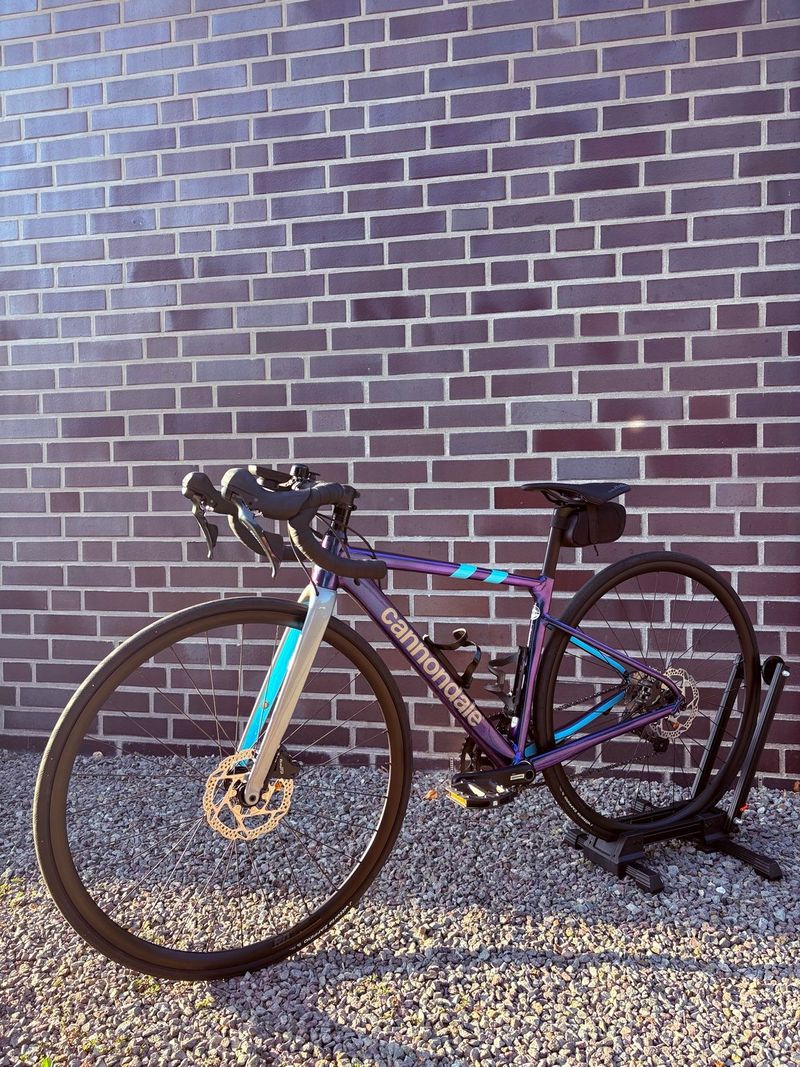Używany Cannondale CAAD 13 2024 Road & Gravel