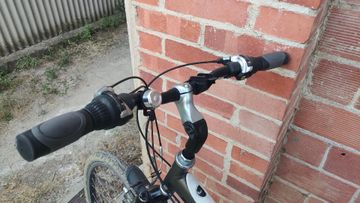 Used DECATHLON Custom Shimano Altus 2008 Urban, Light Gray — image 2 of 4