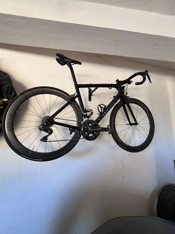 Used Specialized Tarmac Shimano Ultegra Di2 2018 Road & Gravel, Black — image 3 of 3