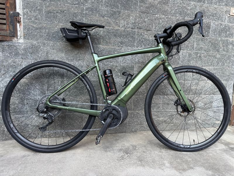 Used Giant Revolt E+ Pro Electric Bike 2020 2020 Road & Gravel