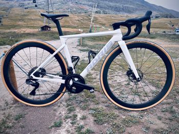 Used Adris Custom Shimano Ultegra Di2 2024 Road & Gravel, White — image 6 of 6