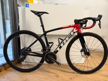 Brugt Trek Émonda SL 7 Disc AXS 2022 2022 Road & Gravel