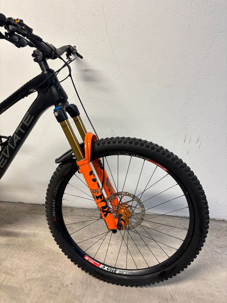 Used Deviate Highlander SRAM GX Eagle 2022 Mountainbike, Black — image 2 of 9