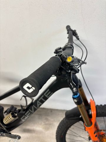 Used Deviate Highlander SRAM GX Eagle 2022 Mountainbike, Black — image 7 of 9