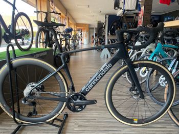 Brugt Cannondale Synapse Carbon 1 2025 2025 Road & Gravel — billede 2 af 6