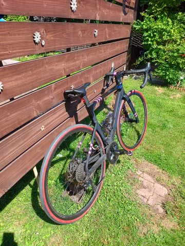 Used Merida REACTO 6000 Di2 2023 2023 Road & Gravel, Black — image 3 of 8