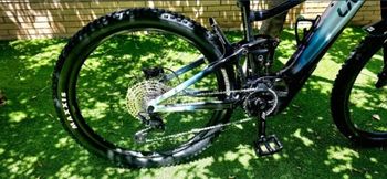 Käytetty Liv Intrigue X E+ 3 2022 2022 Mountainbike — kuva 3 / 4