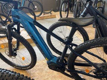 Gebrauchtes Stevens E-Tremalzo 2023 2023 Mountainbike, Blau, 27, 5 (650B) — Bild 4 von 5