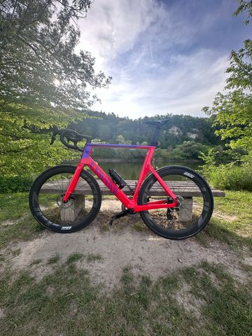 Used Canyon Aeroad CF SLX 7 Disc eTap 2023 2023 Road & Gravel