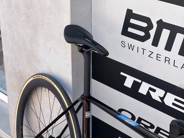 Used Orbea ORCA OMR 2025 Frameset 2025 Road & Gravel, Black — image 4 of 9