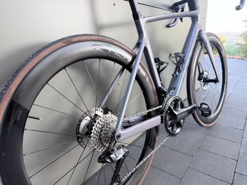 Używany Scott Addict RC 15 2023 2023 Road & Gravel — zdjęcie 6 z 7