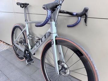 Używany Scott Addict RC 15 2023 2023 Road & Gravel — zdjęcie 7 z 7