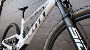 Used Scott Spark RC Pro 2022 2022 Mountainbike, White, 29 — image 2 of 11