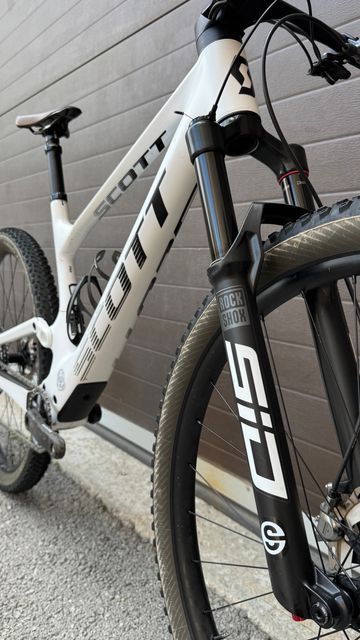 Used Scott Spark RC Pro 2022 2022 Mountainbike, White, 29 — image 8 of 11