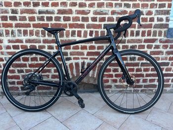 Specialized Diverge Comp E5 2021 2021 Road & Gravel usato, Nero — immagine 1 di 6