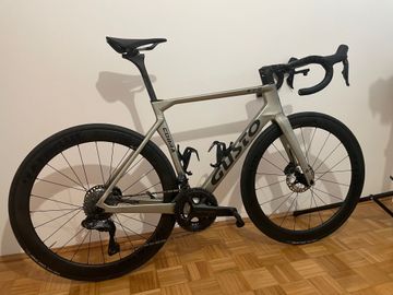 Tweedehands Gusto Cobra Evo 2024 Road & Gravel — afbeelding 1 van 3