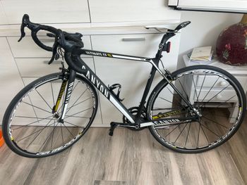Gebrauchtes Canyon Ultimate Campagnolo Athena 2016 Road & Gravel, Schwarz — Bild 6 von 6