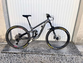 Käytetty Transition SENTINEL ALLOY COMPLETE NX 2019 2019 MTB