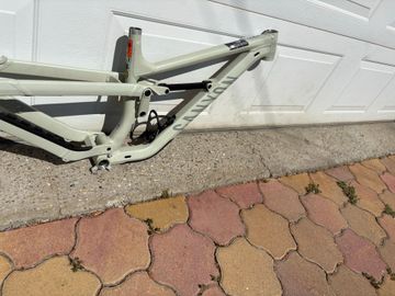 Używany Canyon Torque 5 (Mullet) 2025 Frameset 2025 Mountainbike — zdjęcie 2 z 7