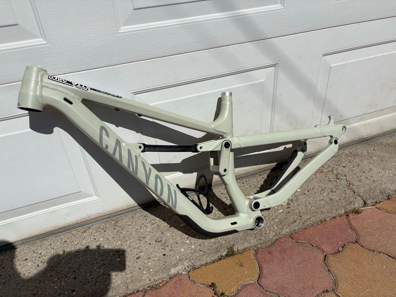 Used Canyon Torque 5 (Mullet) 2025 Frameset 2025 MTB