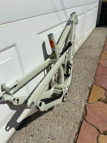 Używany Canyon Torque 5 (Mullet) 2025 Frameset 2025 Mountainbike — zdjęcie 3 z 7