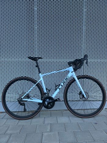 CUBE ATTAIN GTC RACE 2024 2024 Road & Gravel usato