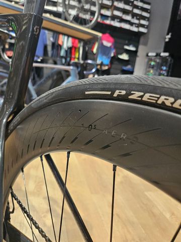 Tweedehands Scott Foil RC Pro 2023 2023 Road & Gravel — afbeelding 7 van 7