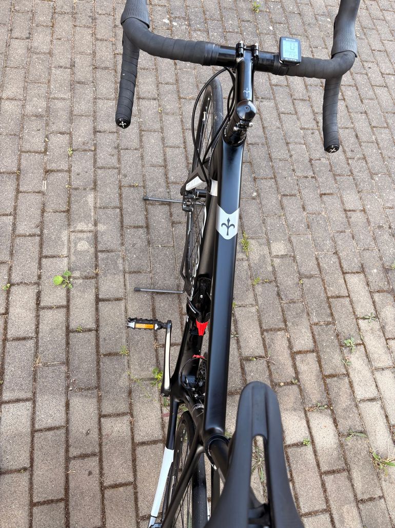 Used Willier Custom Shimano Ultegra 2022 Road & Gravel, Black — image 4 of 4