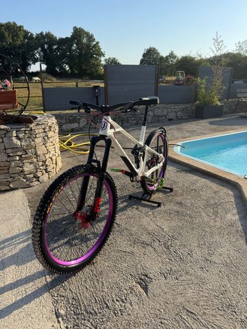 Mondraker SUPERFOXY CARBON R 2023 2023 MTB usato