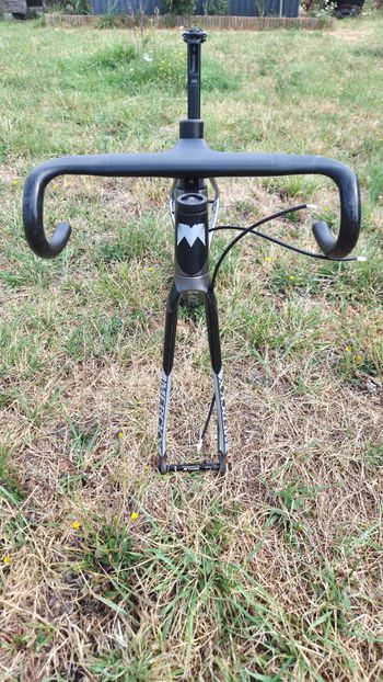 Použité Eddy Merckx Mourenx Frameset 2024 Road & Gravel — obrázek 3 z 12