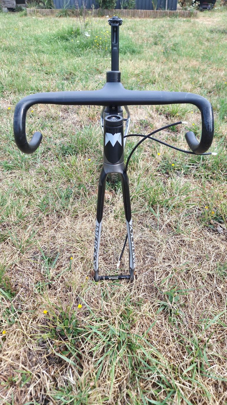 Použité Eddy Merckx Mourenx Frameset 2024 Road & Gravel — obrázek 3 z 12