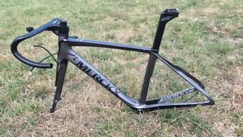 Použité Eddy Merckx Mourenx Frameset 2024 Road & Gravel — obrázek 2 z 12