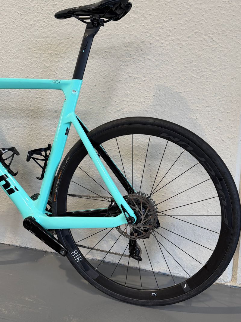 Bianchi Aria - Rival eTap AXS 2022 2022 Road & Gravel usato, Verde — immagine 3 di 9