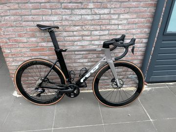 Käytetty Felt AR Advanced Ultegra Di2 2025 2025 Road & Gravel