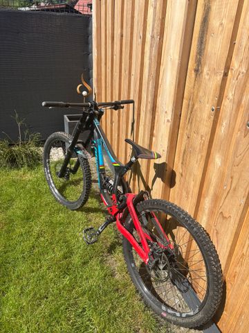 Lapierre DH 727 2017 Mountainbike de segunda mano, Negro — imagen 2 de 3