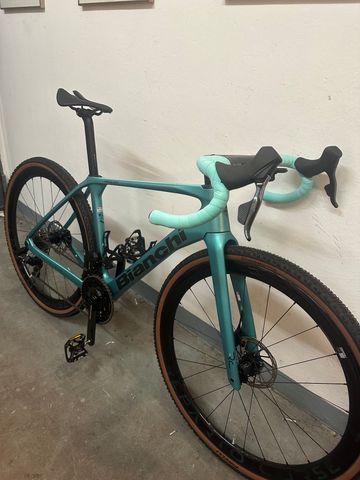 Bianchi Impulso SRAM Force eTap AXS 2025 Road & Gravel d'occasion