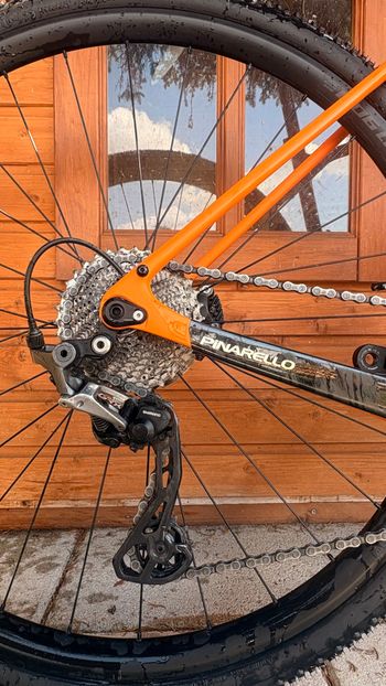Brugt Pinarello Granger X5 Disc 2023 2023 Road & Gravel — billede 2 af 6