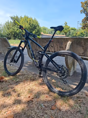 Trek Remedy 8 2019 2019 MTB usato