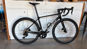 Used Giant TCR Advanced Pro 1 Di2 2025 2025 Road & Gravel