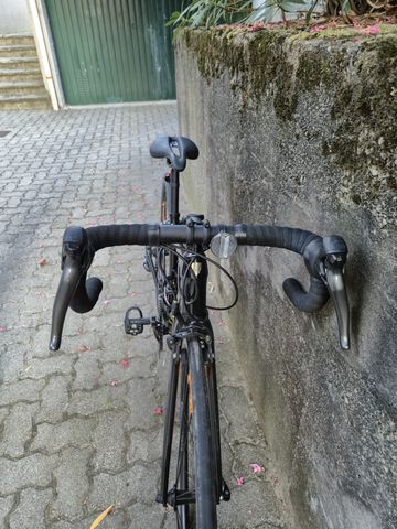 Trek Domane AL 2 2023 2023 Road & Gravel de segunda mano, Negro — imagen 2 de 6