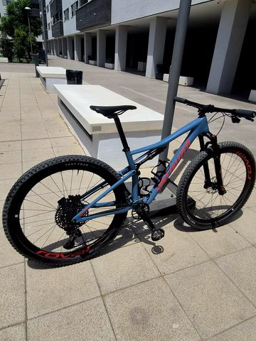 Specialized Men's Epic Expert 2019 2019 Mountainbike usato, Blu — immagine 3 di 14