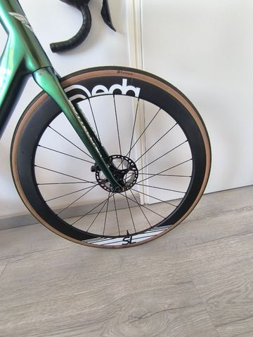 Used Bottecchia Emme Shimano Ultegra Di2 2024 Road & Gravel, Green — image 6 of 12